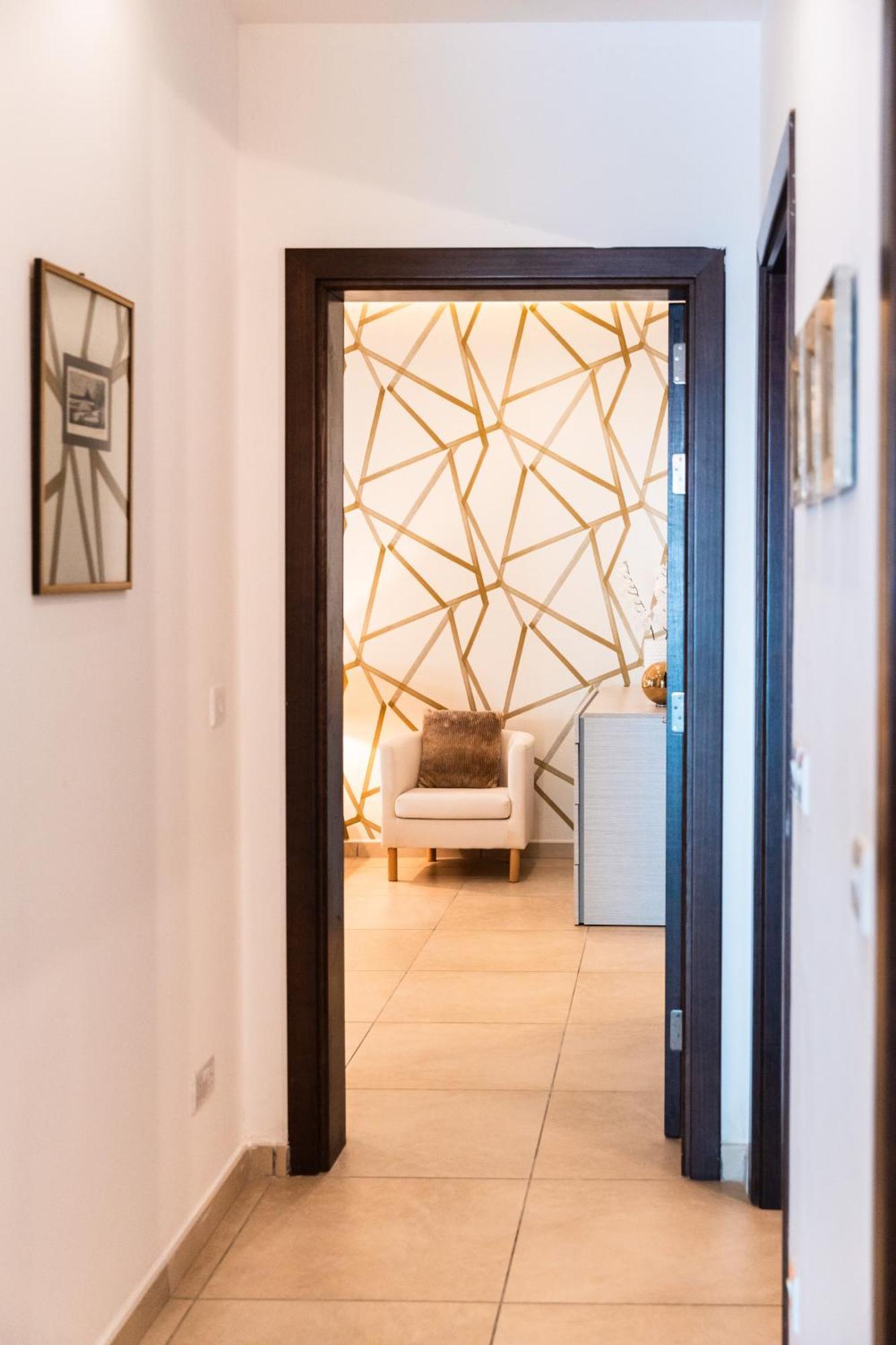 Luxury Seafront 3Br With Pool By Arcobnb Сліма Екстер'єр фото