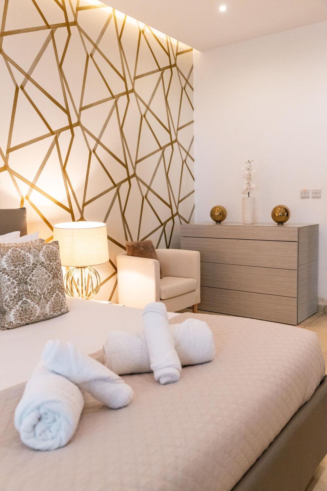 Luxury Seafront 3Br With Pool By Arcobnb Сліма Екстер'єр фото