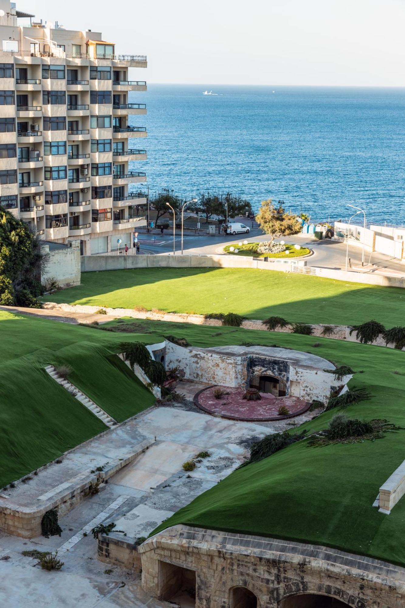 Luxury Seafront 3Br With Pool By Arcobnb Сліма Екстер'єр фото