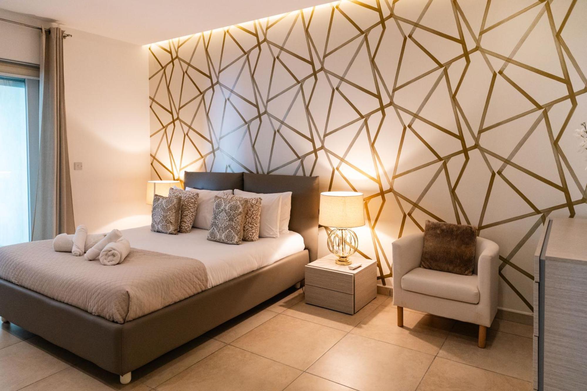 Luxury Seafront 3Br With Pool By Arcobnb Сліма Екстер'єр фото