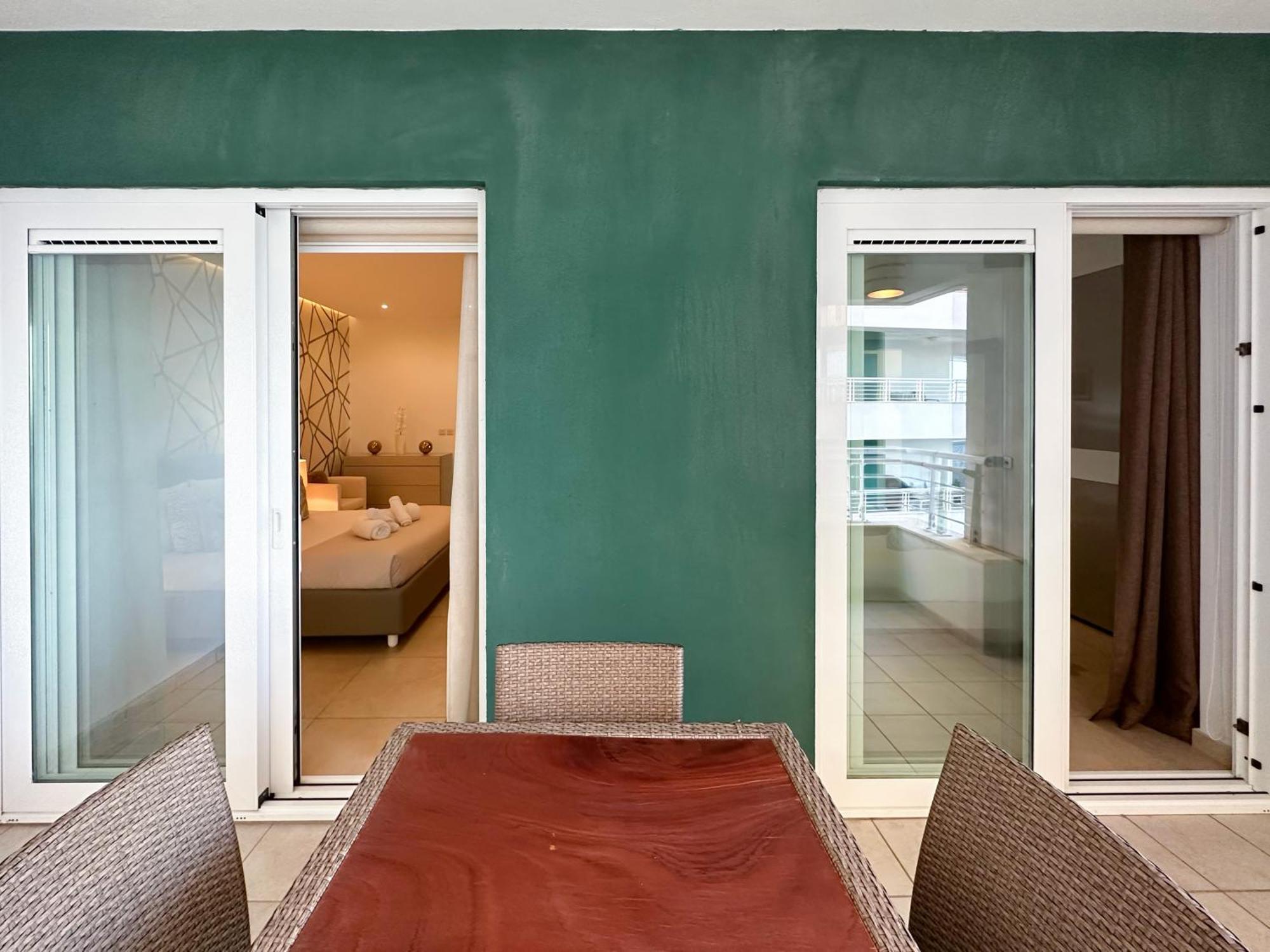 Luxury Seafront 3Br With Pool By Arcobnb Сліма Екстер'єр фото
